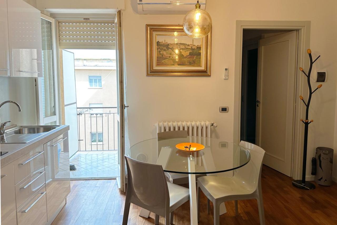 La Casa Di Paola E Betti Apartment Alba  Luaran gambar